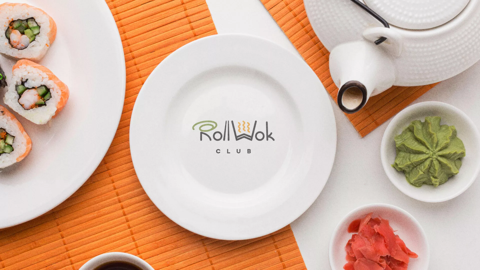 Разработка логотипа и фирменного стиля в Хадыженске для суши-бара «Roll Wok Club»